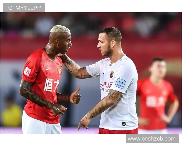 主力中卫转会传闻引发猜测